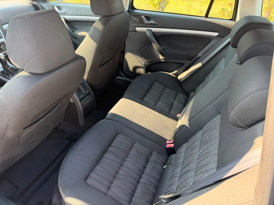 Skoda Octavia Combi Elegance*Klimatronic*PDC*Xenon* – Foto 18