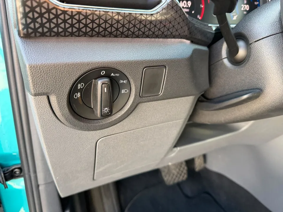 Volkswagen T-Cross Style*R-Line*Seitenschaden*Digital Tacho – Foto 28