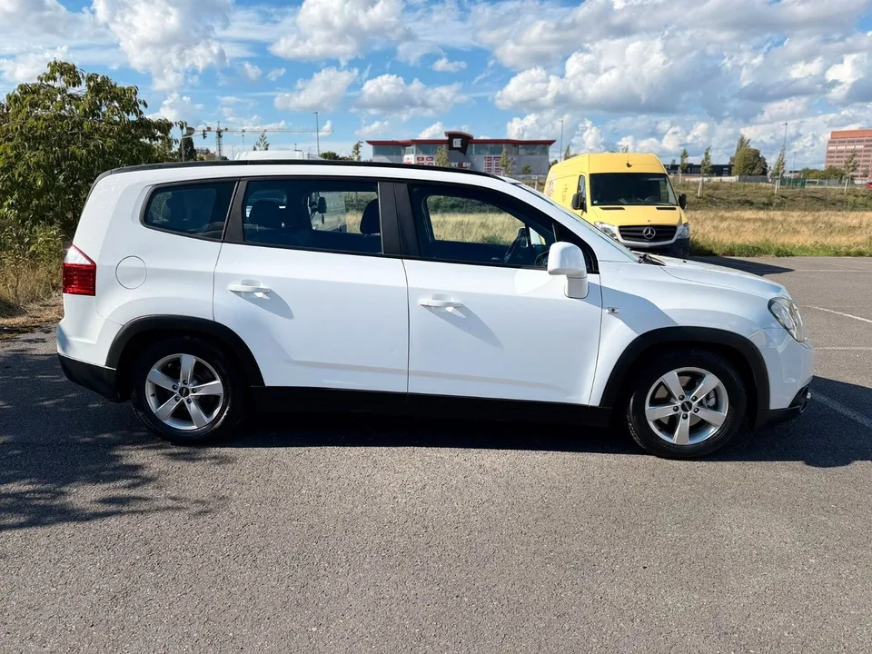 Chevrolet Orlando LT*Automatik*7 Sitze*PDC*AHK* – Foto 4