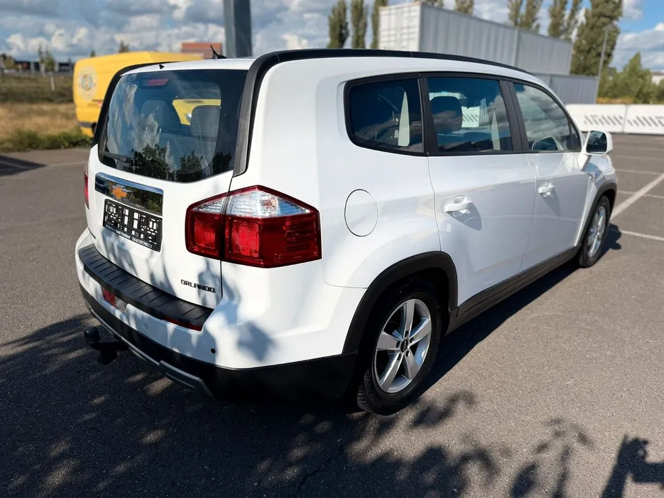 Chevrolet Orlando LT*Automatik*7 Sitze*PDC*AHK* – Foto 5