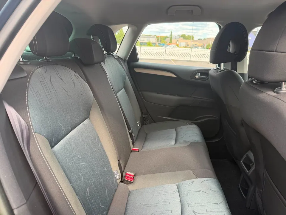 Citroën C4 Lim. Tendance*1.Besitz*Klimaanlage*PDC*TOP* – Foto 16