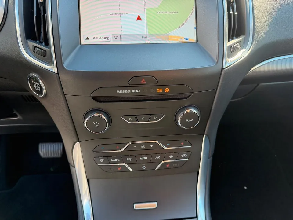 Ford S-Max S-MAX Titanium*Navi*LED*R-Kamera*PDC*TOP* – Foto 33
