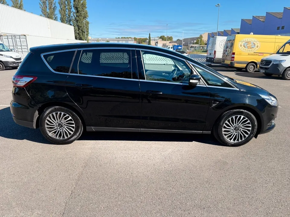 Ford S-Max S-MAX Titanium*Navi*LED*R-Kamera*PDC*TOP* – Foto 5