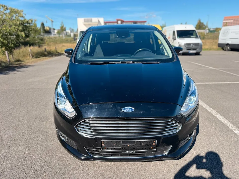 Ford S-Max S-MAX Titanium*Navi*LED*R-Kamera*PDC*TOP* – Foto 2