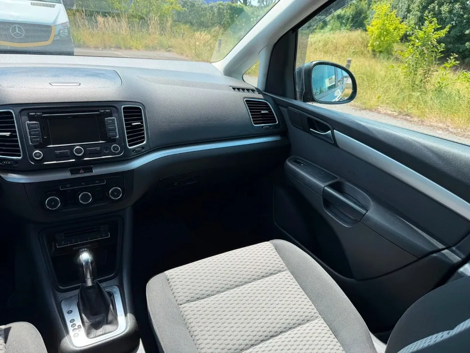 Volkswagen Sharan Trendline BMT*Navi*PDC*SHZ*AHK*TOP* – Foto 17