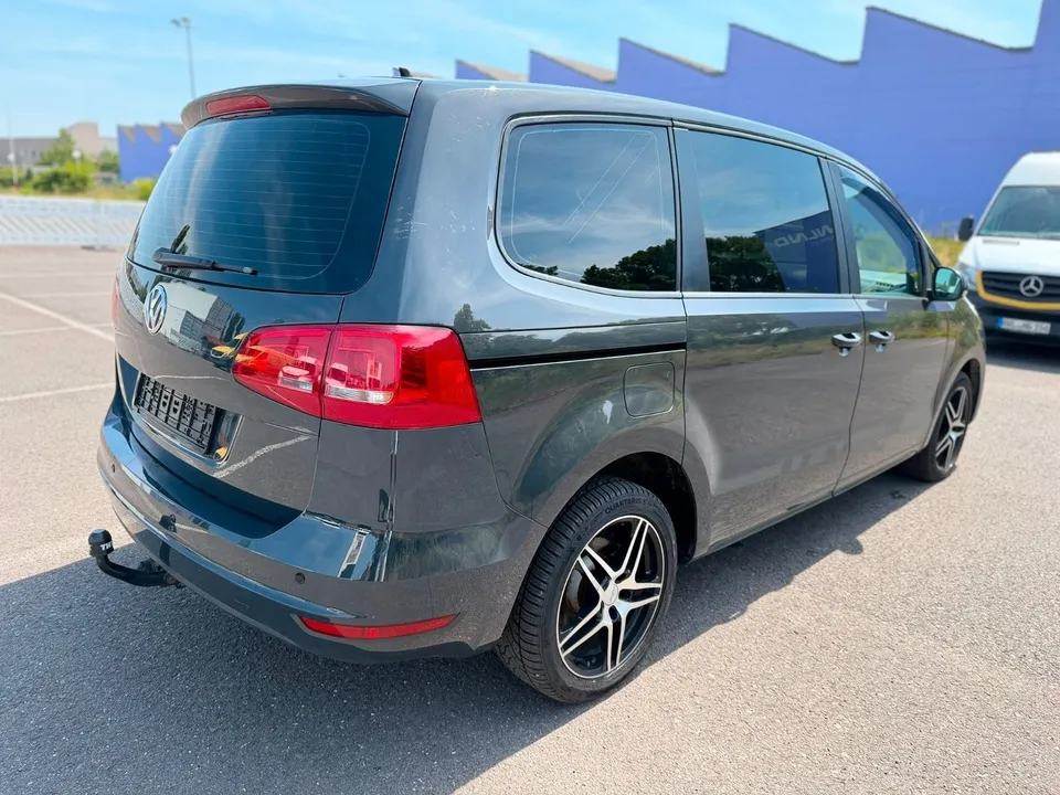 Volkswagen Sharan Trendline BMT*Navi*PDC*SHZ*AHK*TOP* – Foto 4