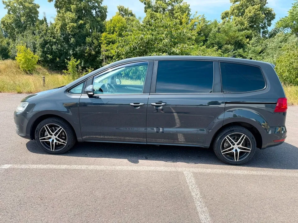 Volkswagen Sharan Trendline BMT*Navi*PDC*SHZ*AHK*TOP* – Foto 7