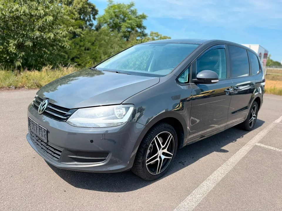 Volkswagen Sharan Trendline BMT*Navi*PDC*SHZ*AHK*TOP*