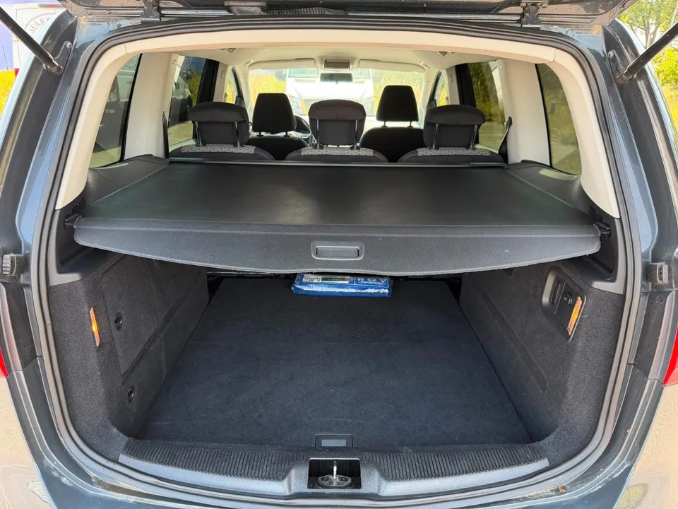 Volkswagen Sharan Trendline BMT*Navi*PDC*SHZ*AHK*TOP* – Foto 13