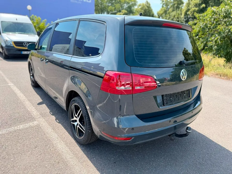 Volkswagen Sharan Trendline BMT*Navi*PDC*SHZ*AHK*TOP* – Foto 8