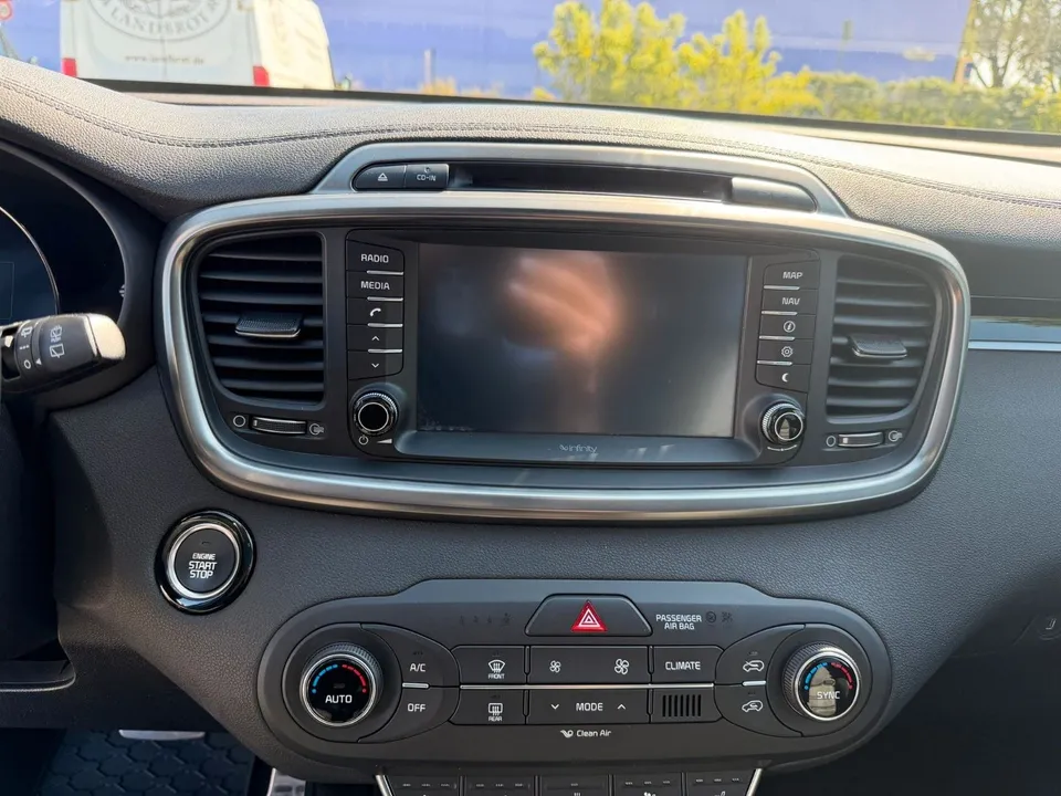 Kia Sorento Platinum Edition 4WD*Pano*R-Kamera*Xenon – Foto 36
