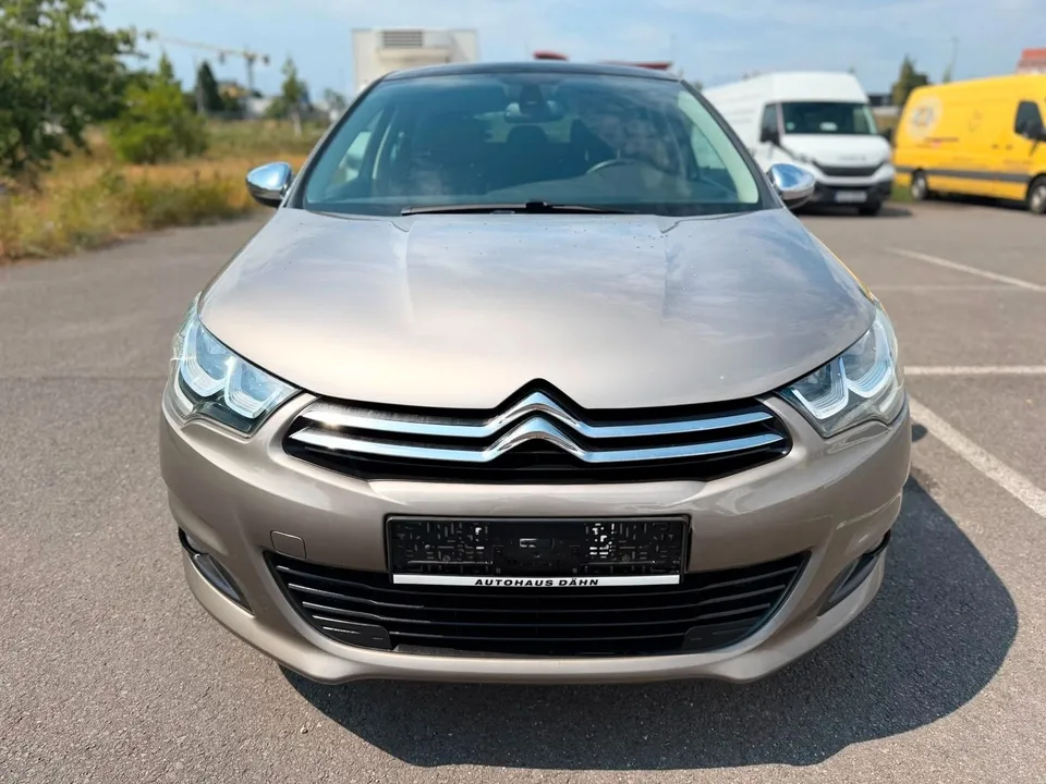 Citroën C4 Lim. Selection*Glasdach*Navi*PDC*SHZ*TOP* – Foto 2