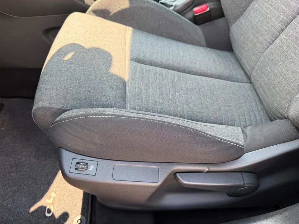 Citroën C4 Lim. Selection*Glasdach*Navi*PDC*SHZ*TOP* – Foto 28