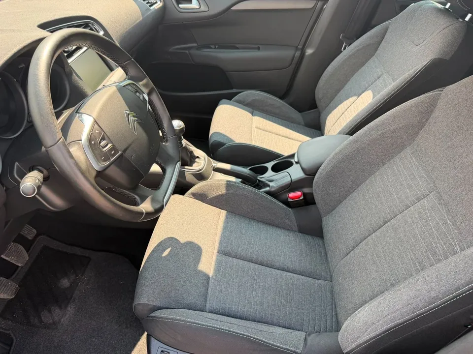 Citroën C4 Lim. Selection*Glasdach*Navi*PDC*SHZ*TOP* – Foto 26