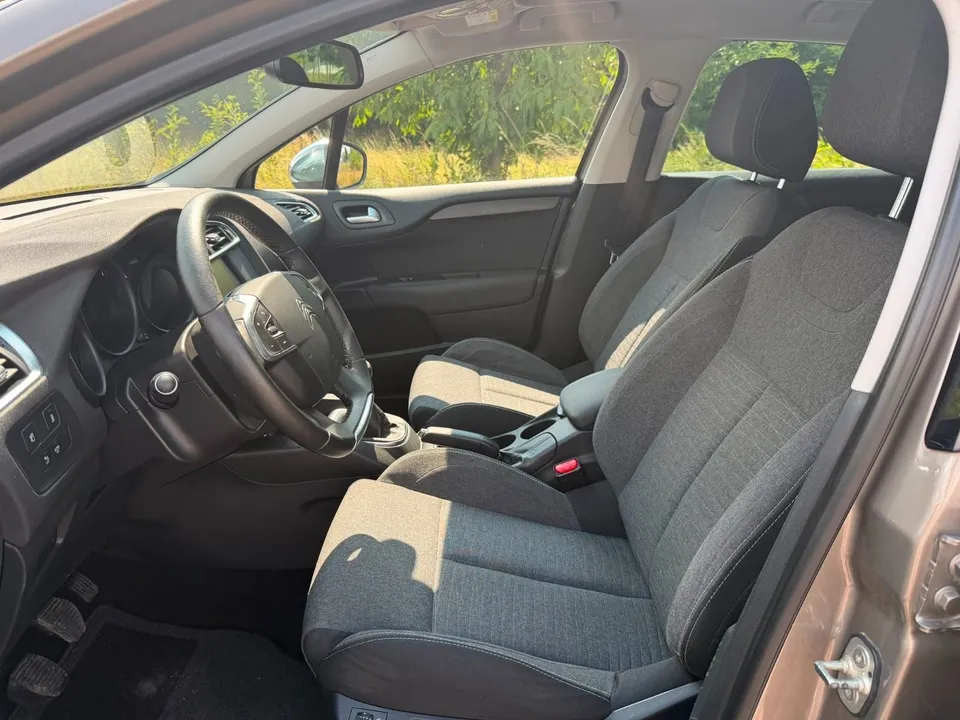 Citroën C4 Lim. Selection*Glasdach*Navi*PDC*SHZ*TOP* – Foto 24