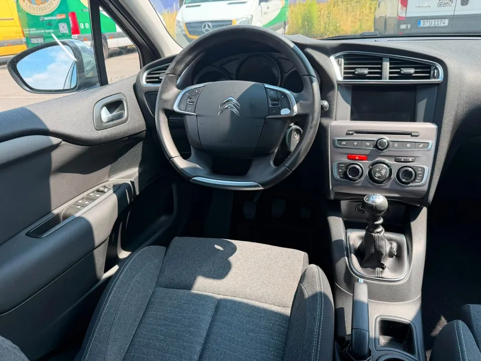 Citroën C4 Lim. Selection*Glasdach*Navi*PDC*SHZ*TOP* – Foto 18