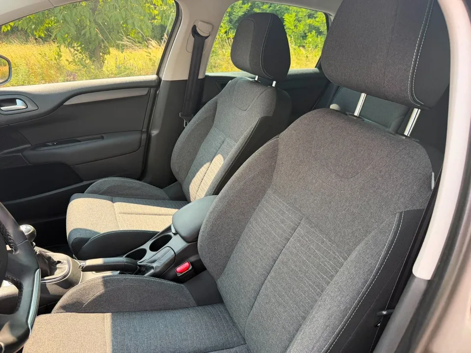 Citroën C4 Lim. Selection*Glasdach*Navi*PDC*SHZ*TOP* – Foto 25