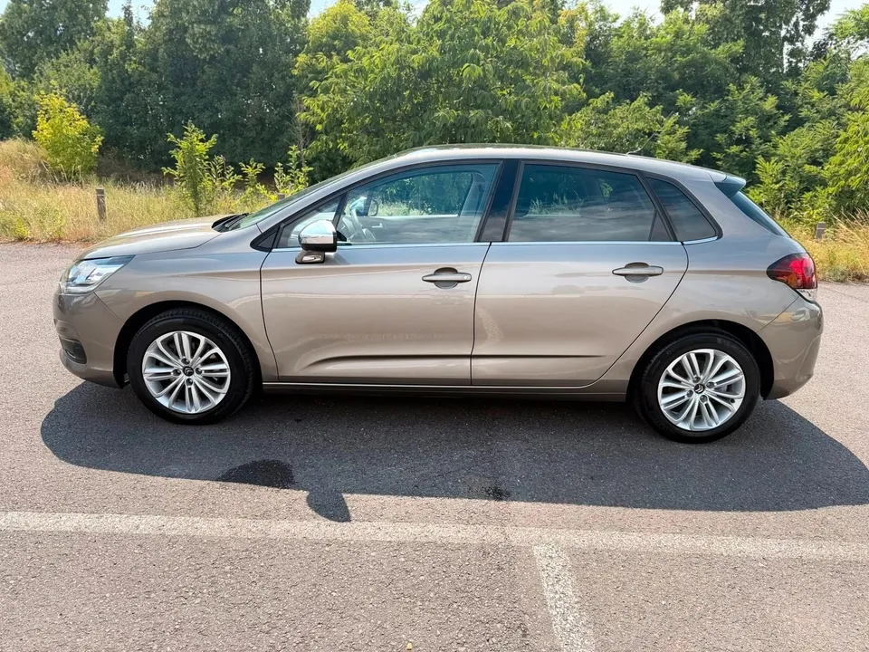 Citroën C4 Lim. Selection*Glasdach*Navi*PDC*SHZ*TOP* – Foto 4