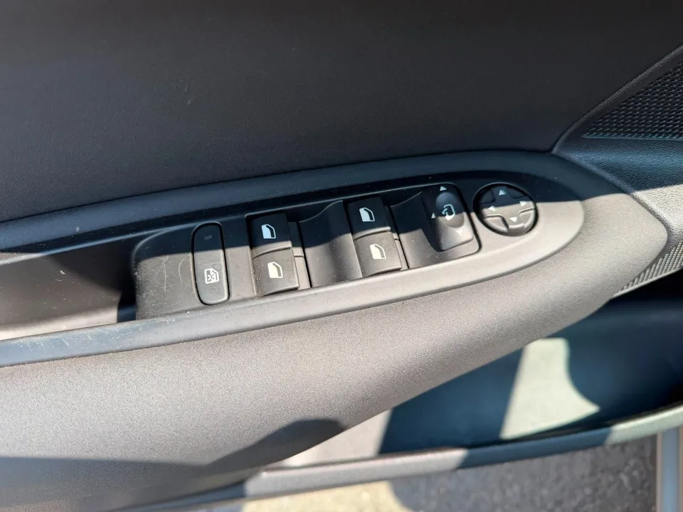 Citroën C4 Lim. Selection*Glasdach*Navi*PDC*SHZ*TOP* – Foto 29