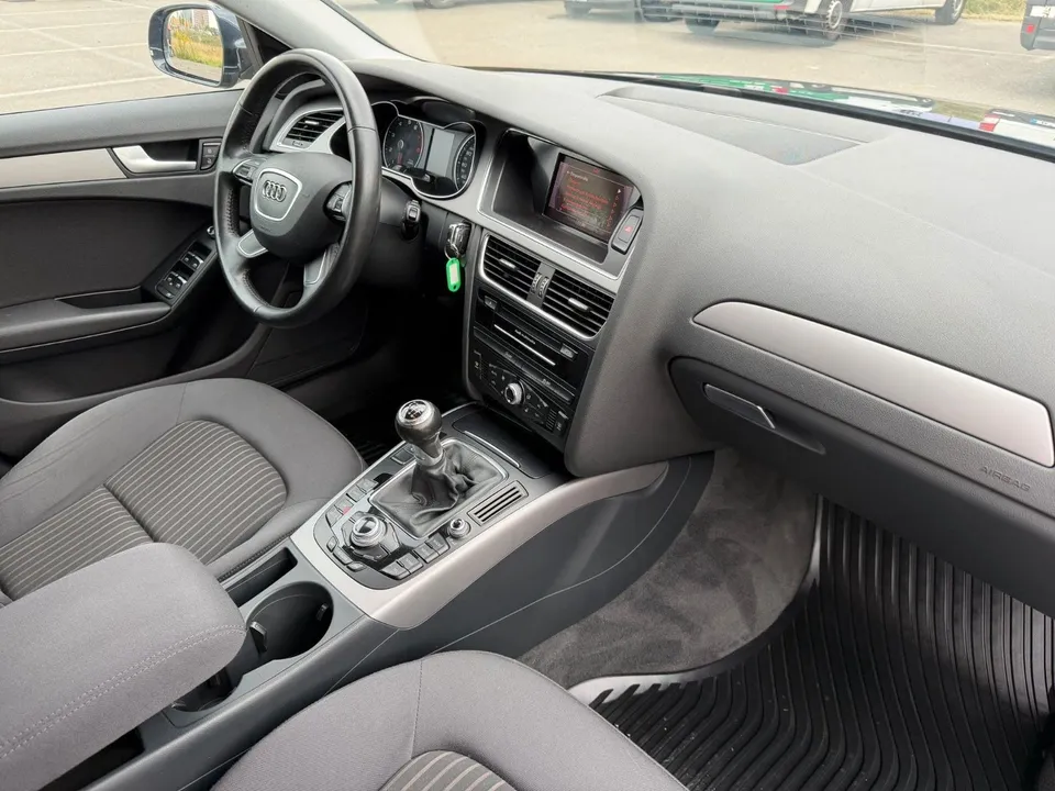 Audi A4 Avant Ambiente*2.Besitz*Navi*Xenon*AHK*PDC* – Foto 23