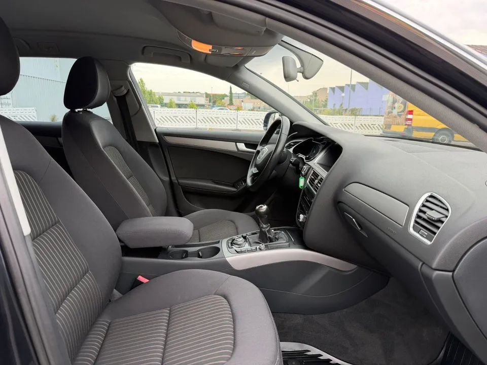 Audi A4 Avant Ambiente*2.Besitz*Navi*Xenon*AHK*PDC* – Foto 20