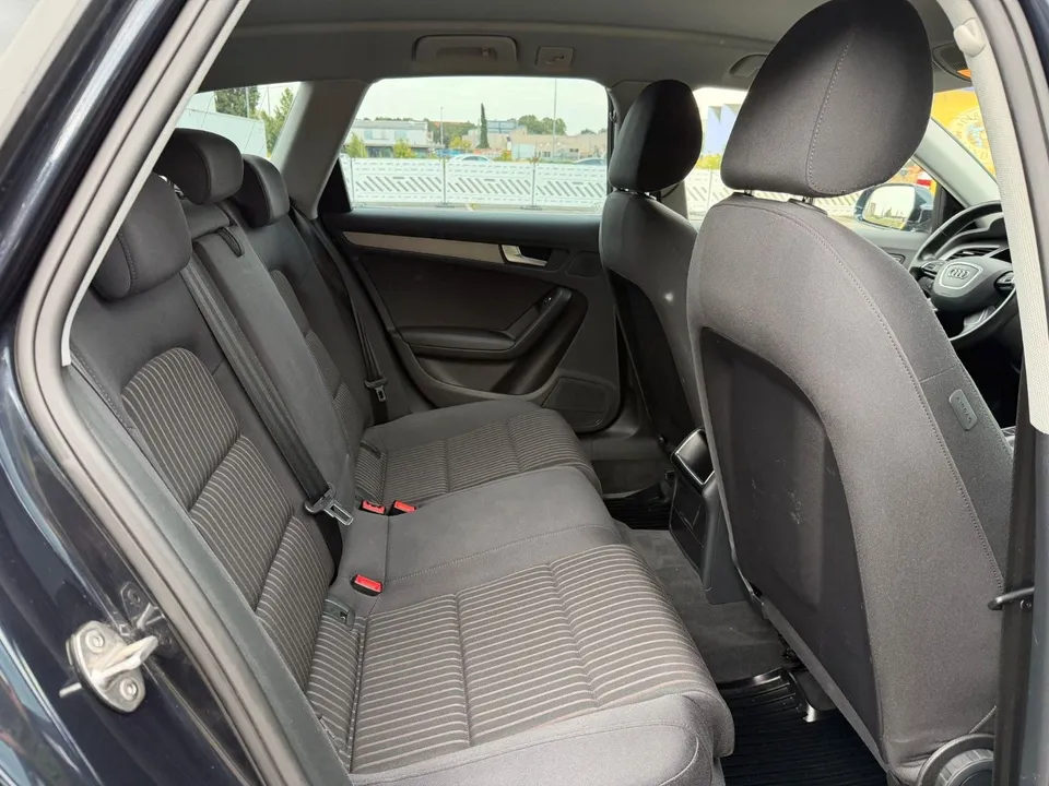 Audi A4 Avant Ambiente*2.Besitz*Navi*Xenon*AHK*PDC* – Foto 16
