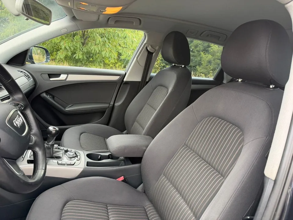 Audi A4 Avant Ambiente*2.Besitz*Navi*Xenon*AHK*PDC* – Foto 25