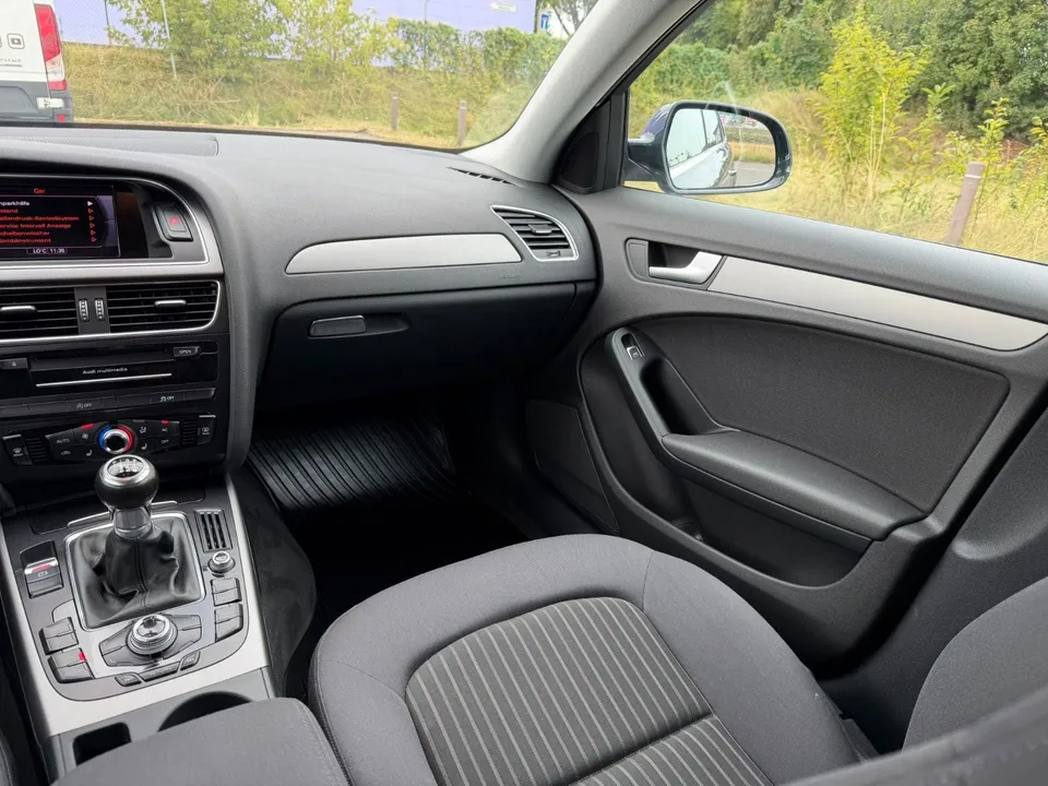 Audi A4 Avant Ambiente*2.Besitz*Navi*Xenon*AHK*PDC* – Foto 14