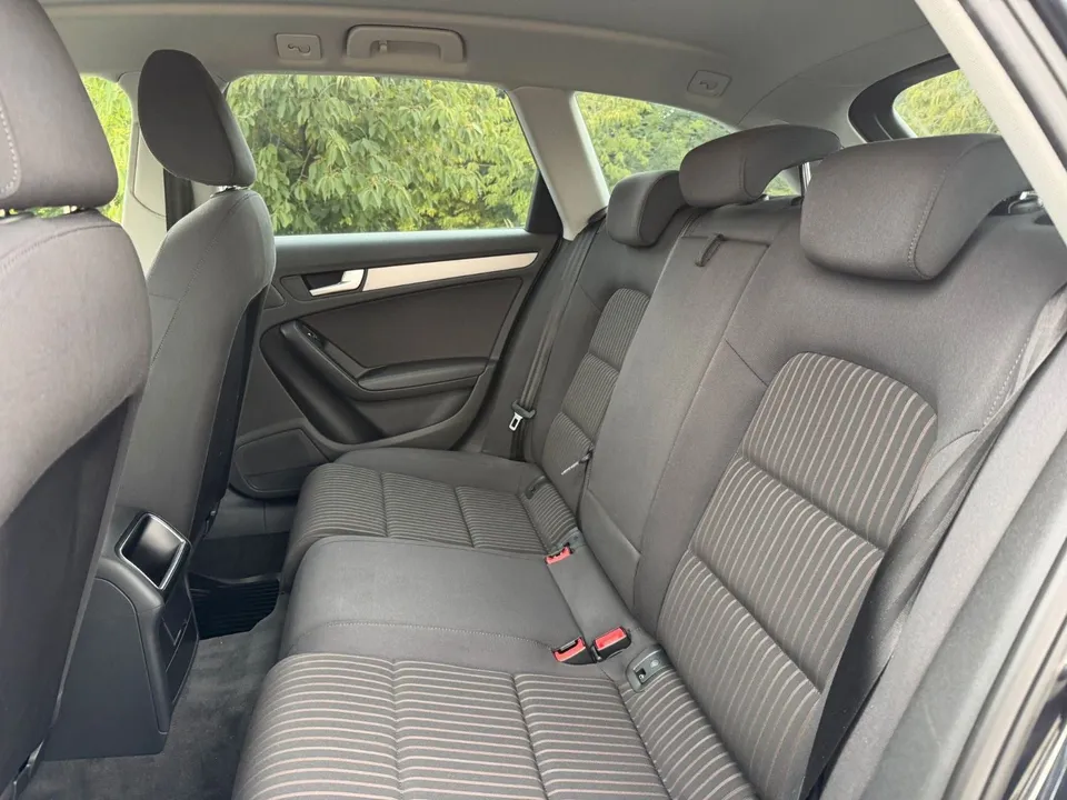 Audi A4 Avant Ambiente*2.Besitz*Navi*Xenon*AHK*PDC* – Foto 12