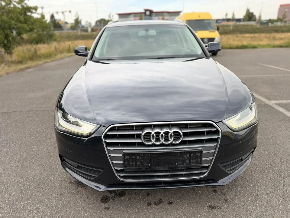 Audi A4 Avant Ambiente*2.Besitz*Navi*Xenon*AHK*PDC* – Foto 2