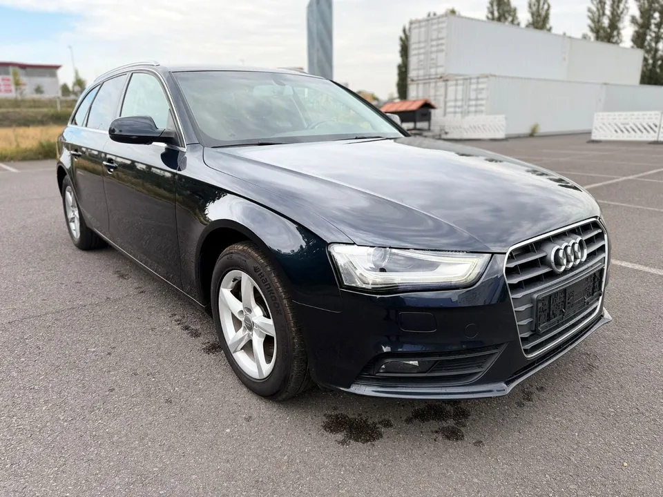 Audi A4 Avant Ambiente*2.Besitz*Navi*Xenon*AHK*PDC* – Foto 3