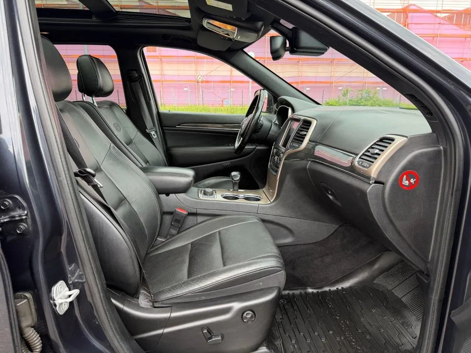 Jeep Grand Cherokee 3.0 CRD Overland*Vollausstattung* – Foto 26