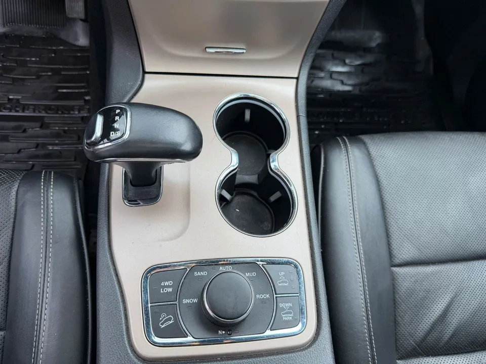 Jeep Grand Cherokee 3.0 CRD Overland*Vollausstattung* – Foto 39