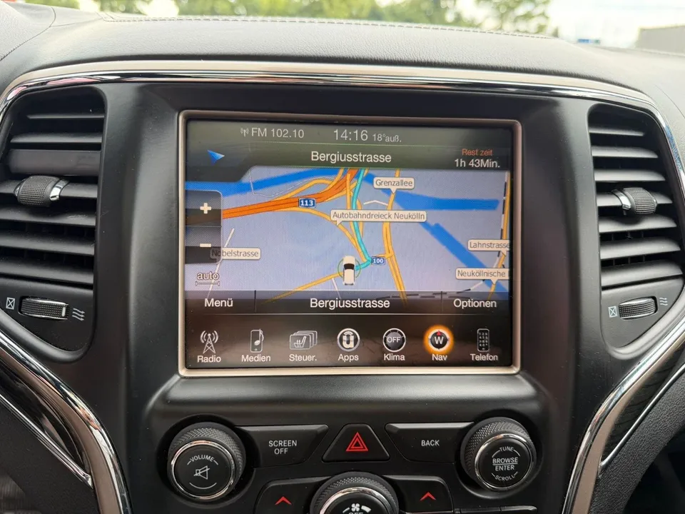Jeep Grand Cherokee 3.0 CRD Overland*Vollausstattung* – Foto 40