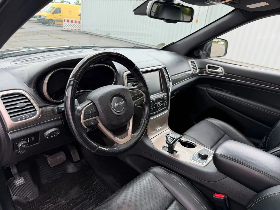 Jeep Grand Cherokee 3.0 CRD Overland*Vollausstattung* – Foto 35