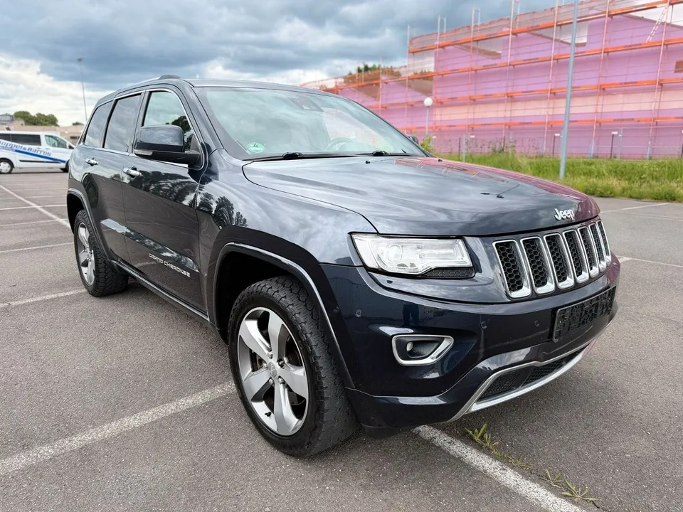Jeep Grand Cherokee 3.0 CRD Overland*Vollausstattung* – Foto 4