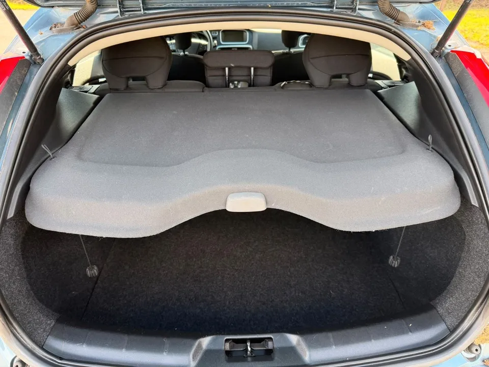 Volvo V40 You! 2,0*Navigation*Xenon*SHZ*PDC*TOP* – Foto 16