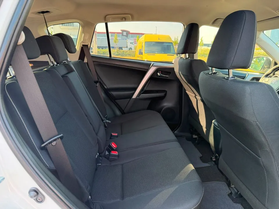 Toyota RAV 4 Edition-S*4*4*R-Kamera*Navi*AHK*PDC*TOP – Foto 16