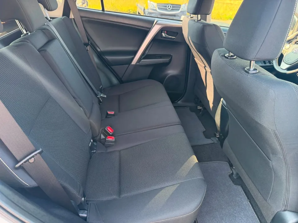 Toyota RAV 4 Edition-S*4*4*R-Kamera*Navi*AHK*PDC*TOP – Foto 25