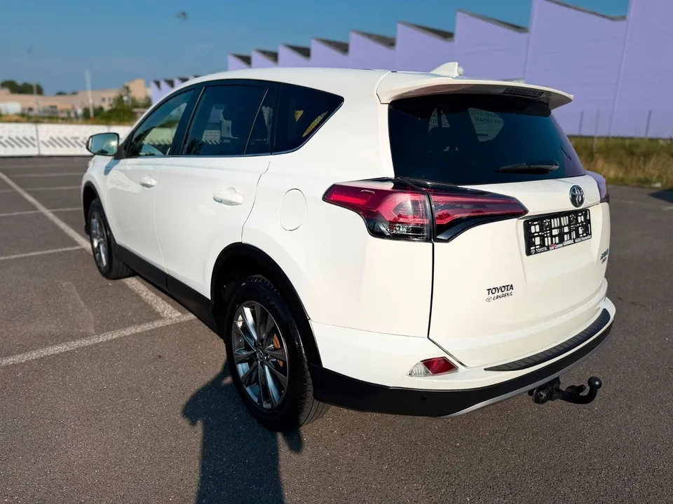 Toyota RAV 4 Edition-S*4*4*R-Kamera*Navi*AHK*PDC*TOP – Foto 6