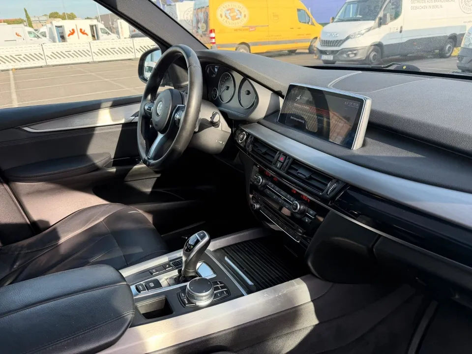 BMW X5 xDrive 25 d*M-Lenkrad*Panoramadach*R-Kamera* – Foto 27