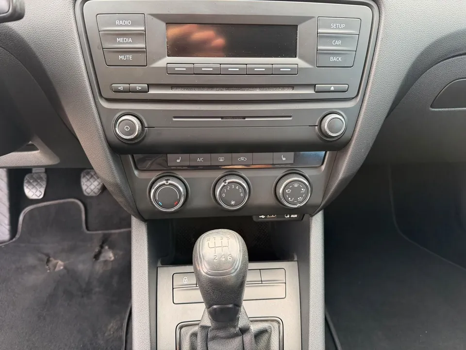Skoda Octavia Lim. Active*Start&Stop*SHZ*TOP* – Foto 32
