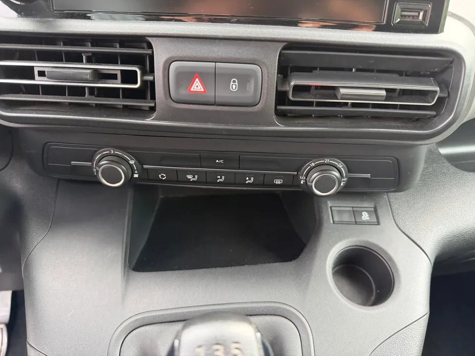 Citroën Berlingo Live M*5 Sitze*Navi*PDC*AHK*TOP* – Foto 28