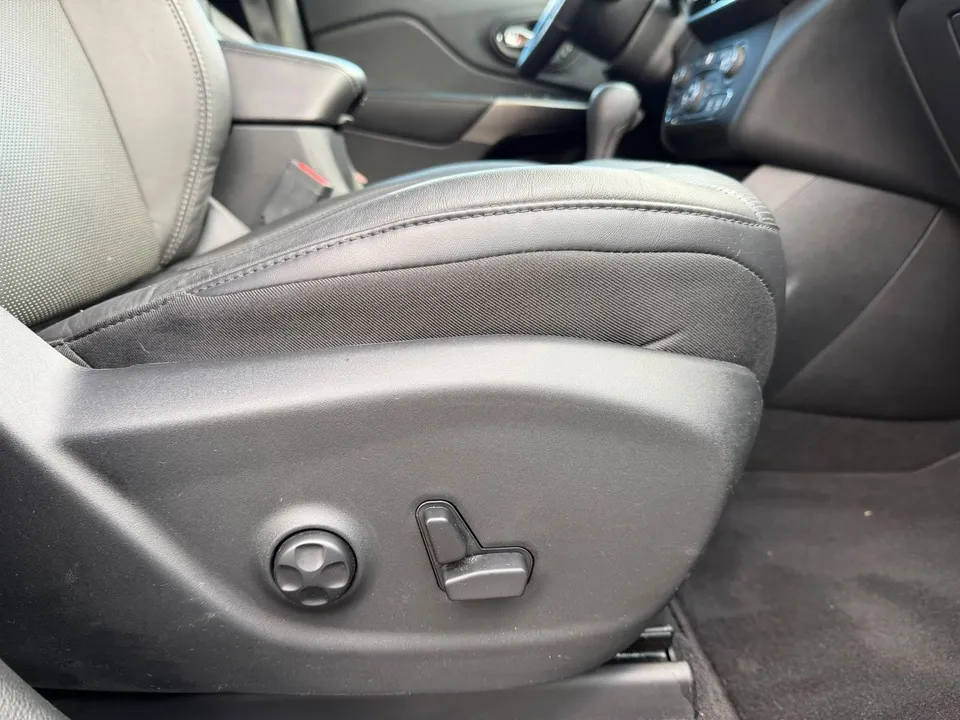 Jeep Cherokee 2.2 MJet II Active Drive II Limited AT – Foto 31