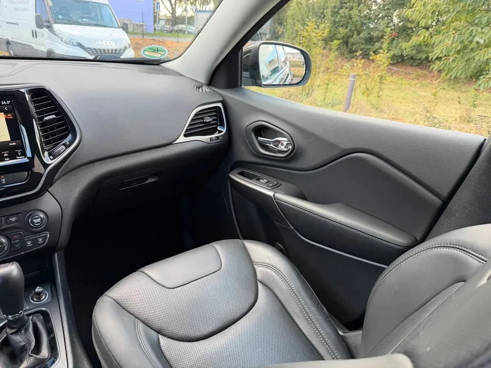 Jeep Cherokee 2.2 MJet II Active Drive II Limited AT – Foto 15
