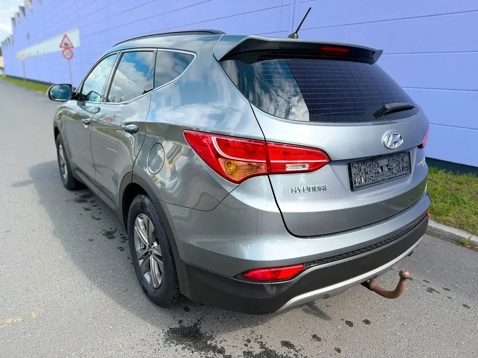 Hyundai Santa Fe Trend 2WD*R-Kamera*Motor Startet*Pano* – Foto 6