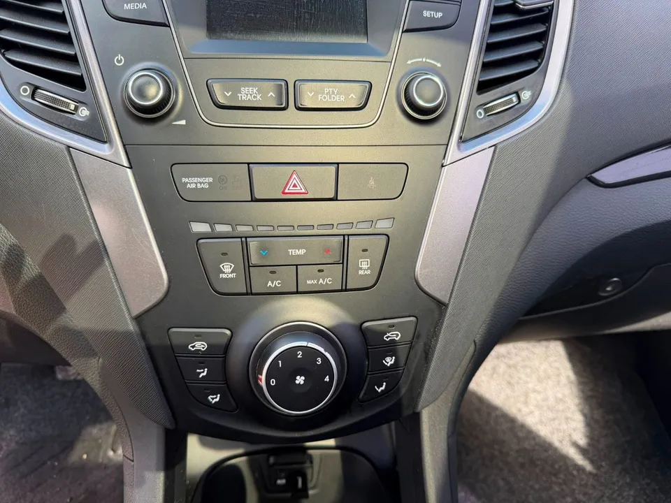 Hyundai Santa Fe Trend 2WD*R-Kamera*Motor Startet*Pano* – Foto 35