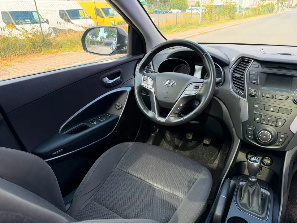 Hyundai Santa Fe Trend 2WD*R-Kamera*Motor Startet*Pano* – Foto 24