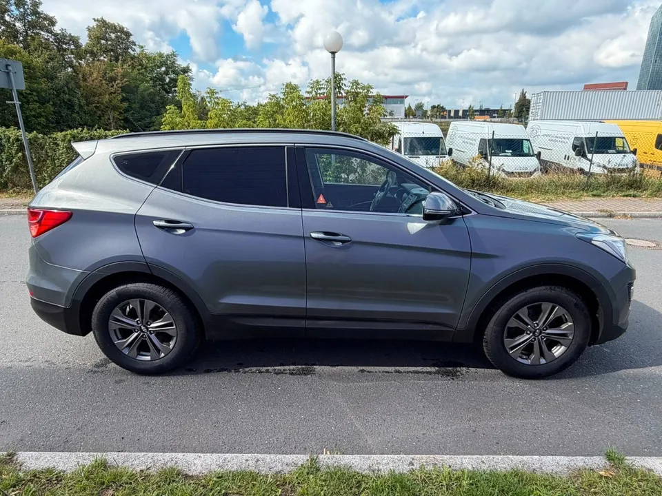 Hyundai Santa Fe Trend 2WD*R-Kamera*Motor Startet*Pano* – Foto 4