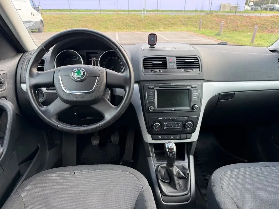 Skoda Yeti Ambition Plus Edition 4x4*Navi*Xenon*PDC* – Foto 16